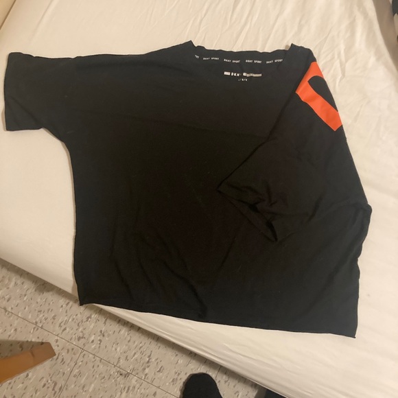 DKNY shirt - Picture 1 of 2